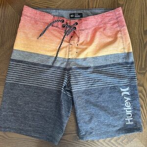 Men’s 32 Hurley Board Shorts Orange